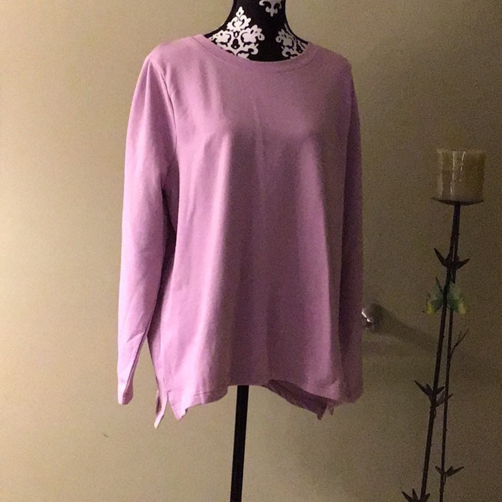 2x jersey knit long sleeved top